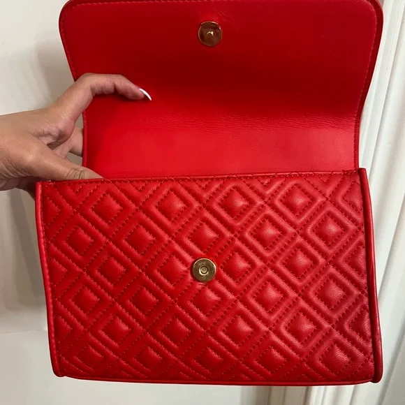 Tory Burch Elegant Red Quilted Crossbody - Picture 5 of 7